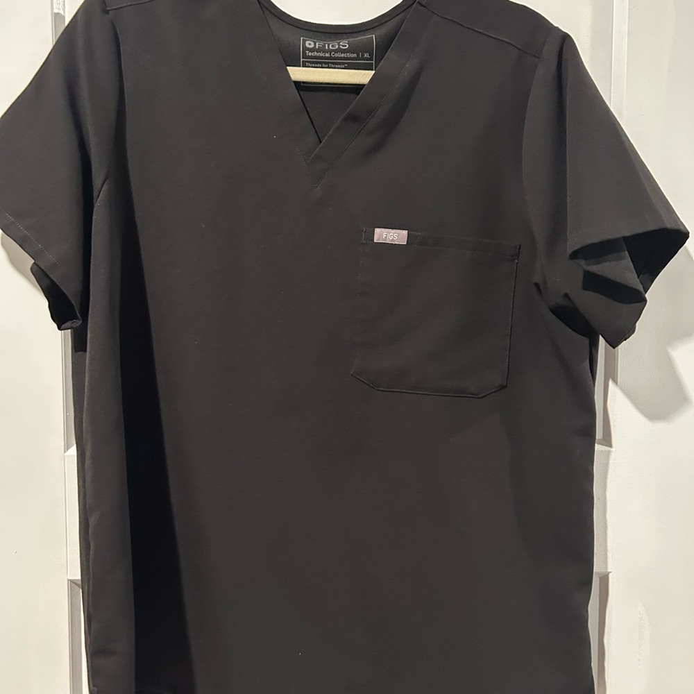 FIGS women’s scrub top XL